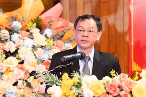 PGS.TS.BS Nguyễn Tri Thức - Thứ trưởng Bộ Y tế phát biểu chỉ đạo.