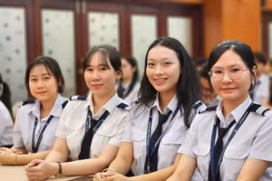 Sinh viên Học viện Hàng không Việt Nam. 