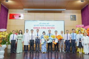 Lễ công bố quyết định thành lập khoa Ung bướu - Bệnh viện Nhân dân Gia Định.