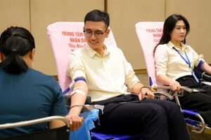 Người dân tham gia hiến máu nhân đạo tại TPHCM. (Ảnh: Trung tâm hiến máu nhân đạo TPHCM)