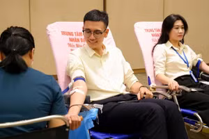 Người dân tham gia hiến máu nhân đạo tại TPHCM. (Ảnh: Trung tâm hiến máu nhân đạo TPHCM)