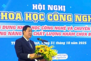 TS.BS.CKII Vũ Trí Thanh – Giám đốc Bệnh viện Đa khoa Thủ Đức phát biểu tại hội nghị.