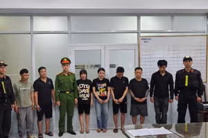 7 người trong nhóm làm giả thịt bò để bán ra thị trường. 