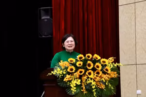 Bà Văn Thị Bạch Tuyết, Phó Bí thư Thành ủy TPHCM.