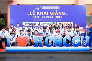 Gần 5.200 tân sinh viên trong nước, quốc tế dự lễ khai giảng Trường Đại học Mở TPHCM.