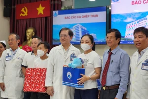 Bệnh nhi ghép thận được xuất viện.