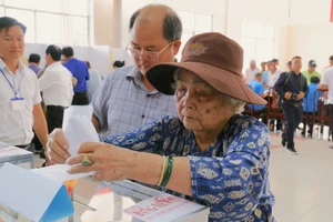 Theo thống kê, tỉnh Tây Ninh có hơn 2,35 triệu cử tri đi bỏ phiếu đạt tỷ lệ 99,91%.