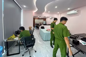 Cơ sở thẩm mỹ "chui" thu lợi bất chính. 