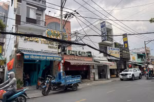 Một trong 2 cơ sở bị xử phạt tại TPHCM. 