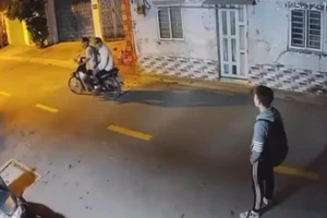 Ảnh chụp màn hình từ clip lan truyền trên mạng. 