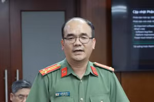 Thượng tá Hồ Thọ Hải tại buổi họp báo.