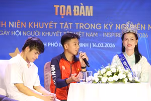 Khách mời tại tọa đàm “Thanh niên khuyết tật trong kỷ nguyên mới”.