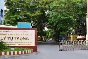 Trường Cao đẳng Lý Tự Trọng TPHCM mắc sai phạm về việc tạm thu học phí của sinh viên thuộc đối tượng được miễn, giảm học phí.