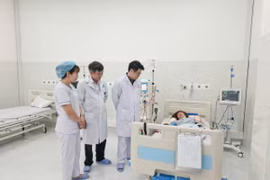 Người bệnh có thể vừa du lịch vừa chạy thận ở Côn Đảo. 