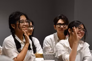 Sinh viên khoa Du lịch - Đại học Kinh tế TPHCM. 