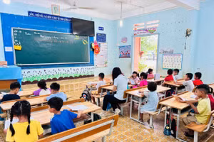 Lớp học tiếng Việt chuẩn bị vào lớp 1 cho trẻ tại Trường Tiểu học Phan Thanh 1 (thôn Tịnh Mỹ, xã Hồng Thái, tỉnh Lâm Đồng).