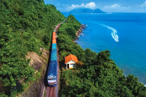 Đường sắt Việt Nam tăng tuyến và áp dụng nhiều chính sách giảm giá vé trong dịp lễ Quốc khánh 2/9. 