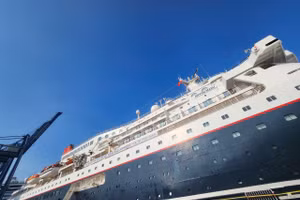 Tàu Thanh niên Đông Nam Á và Nhật Bản cập bến TPHCM cập bến TPHCM.