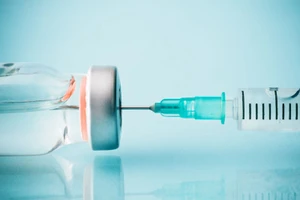 Một nhà thuốc bị xử phạt vì bán vaccine. (Ảnh minh họa: ITN)