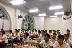 Học sinh lớp 12 tại Phân hiệu Giáo dục thường xuyên Trung tâm Huấn luyện và Thi đấu Thể dục Thể thao.