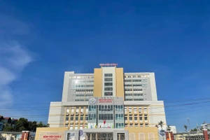 Bệnh viện Quận 8 đổi tên thành Bệnh viện Đa khoa Chánh Hưng. 