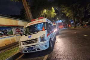 Xe cấp cứu sẵn sàng phục vụ lễ 30/4. 