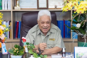 Nhà giáo ưu tú, PGS.TS Cao Minh Thì.