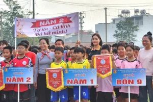 Học sinh khối lớp 4 - 5 Trường TH Nguyễn Du. 