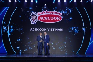 Đại diện Công ty Acecook Việt Nam vinh dự nhận giải Best Companies to Work for in Asia 2025” - Nơi làm việc tốt nhất châu Á.