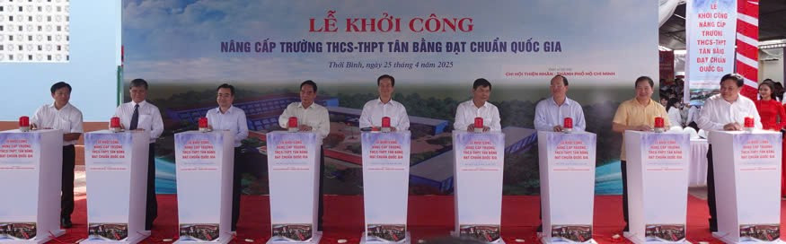 khoi-cong-truong-1.jpg