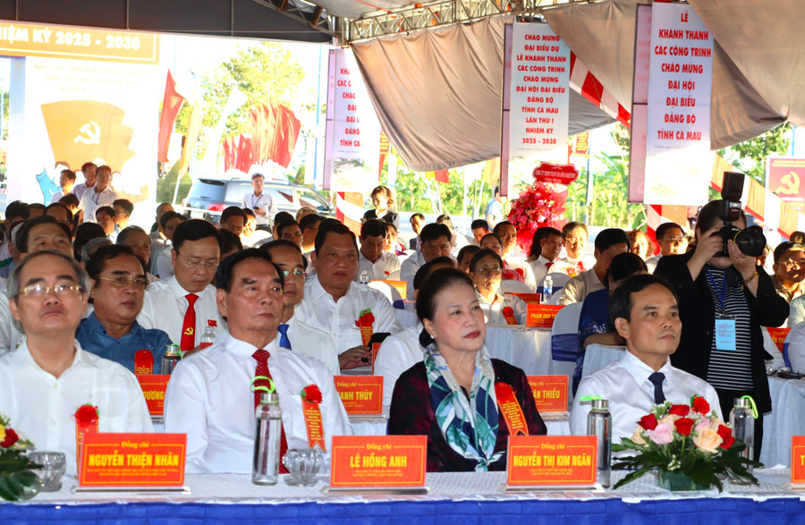 Lãnh đạo Đảng, Nhà nước dự lễ khánh thành. khanh-thanh-3.jpg
