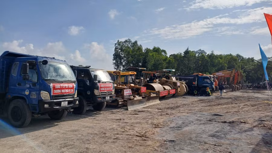 Khu vực khởi công hai dự án.