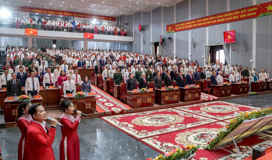 Đại hội đại biểu Đảng bộ tỉnh Cà Mau lần thứ I thành công tốt đẹp. gen-n-be-mac-2.jpg