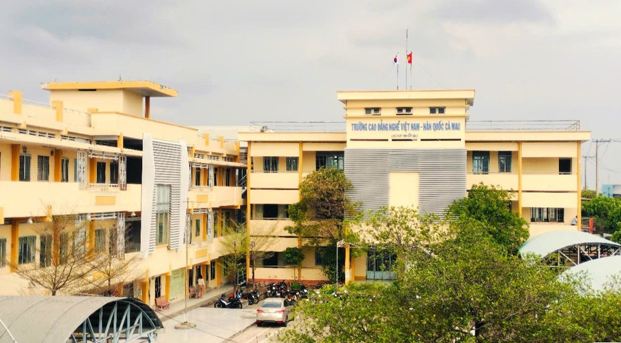 Cơ sở 2 Trường Cao đẳng nghề Việt Nam - Hàn Quốc Cà Mau. truong-viet-han-14.jpg