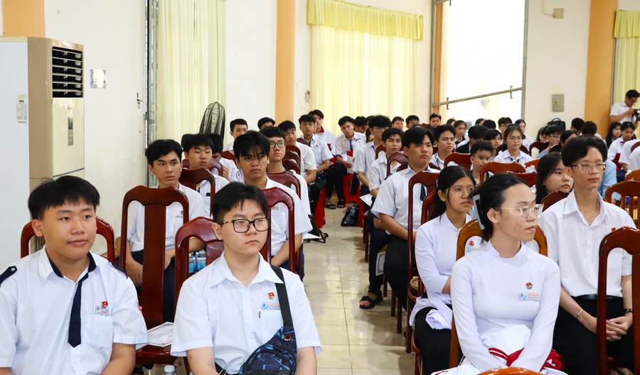 Học sinh tham dự kỳ thi chọn học sinh giỏi quốc gia.