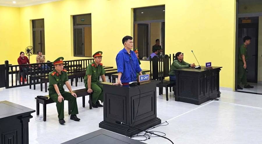 Bị cáo Bùi Minh Lợi tại phiên tòa.