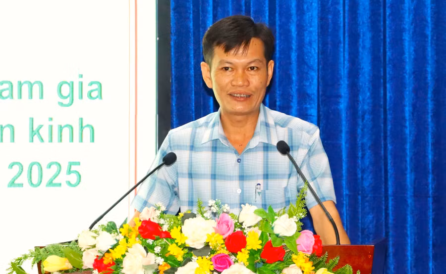 Ông Huỳnh Công Thiệu, Trưởng phòng Dân tộc (Sở Dân tộc và Tôn giáo tỉnh Cà Mau) trả lời phỏng vấn Báo GD&TĐ.