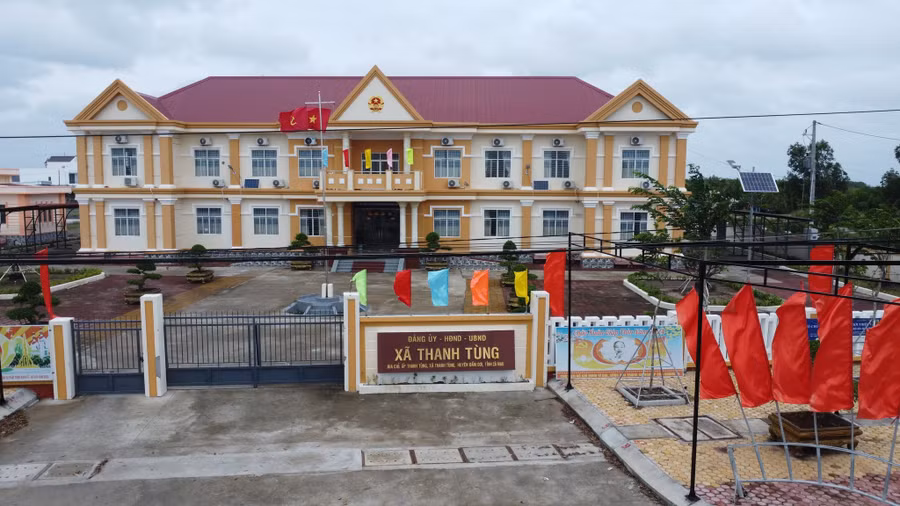 Trụ sở Đảng ủy, UBND xã Thanh Tùng, huyện Đầm Dơi.