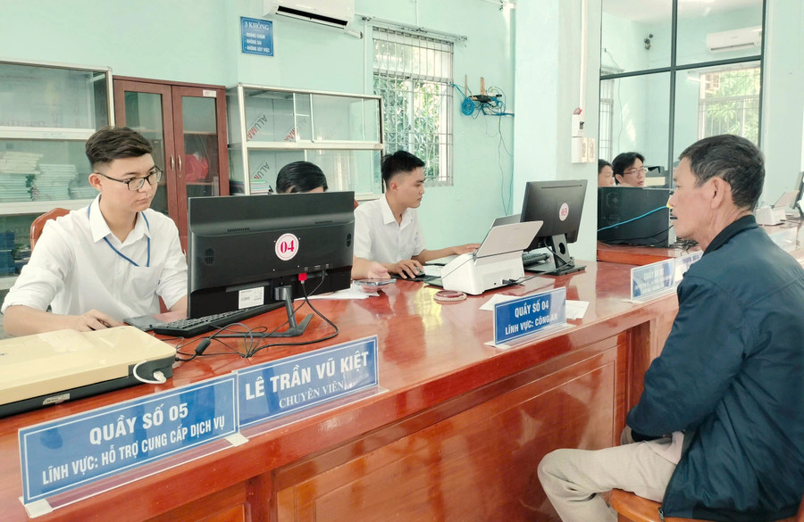Bộ phận một cửa xã Đất Mũi, tỉnh Cà Mau.