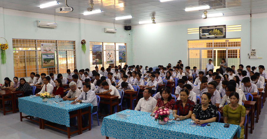 Hơn 500 học viên Trung tâm GDTX tỉnh tham gia hội thi. hoi-thi-hoc-bac-4.jpg