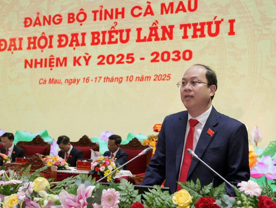 Ông Nguyễn Hồ Hải, Bí thư Tỉnh ủy Cà Mau. gen-h-bau-7.jpg