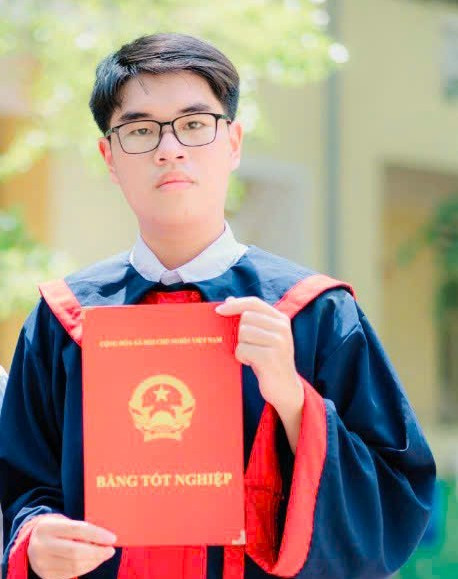 Chân dung thủ khoa Nguyễn Ngọc Gia Bảo. gen-n-gia-bao-1.jpg