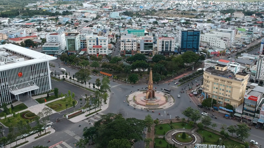 Thành phố Cà Mau nhìn từ trên cao. (Ảnh: Quách Mến)