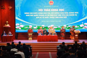 Các đại biểu dự hội thảo.