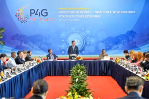 Quang cảnh phiên thảo luận.