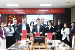 Công đoàn Giáo dục Việt Nam ký kết thỏa thuận hợp tác vì phúc lợi đoàn viên với các doanh nghiệp.