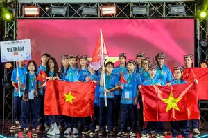 Đoàn học sinh Việt Nam đạt thành tích cao tại ASMOPSS 2025