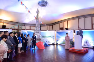 Quang cảnh buổi lễ.