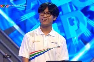 Trần Bùi Bảo Khánh, Trường THPT chuyên Hà Nội - Amsterdam, Hà Nội.