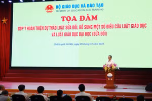 Quang cảnh buổi tọa đàm.